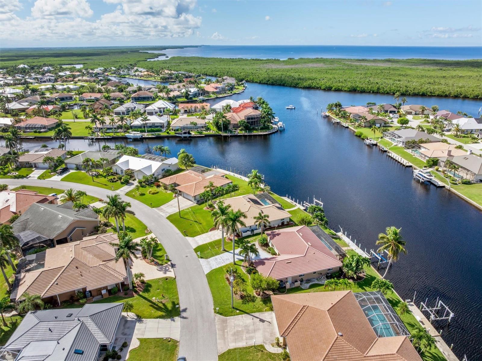 1435 SEA FAN DR