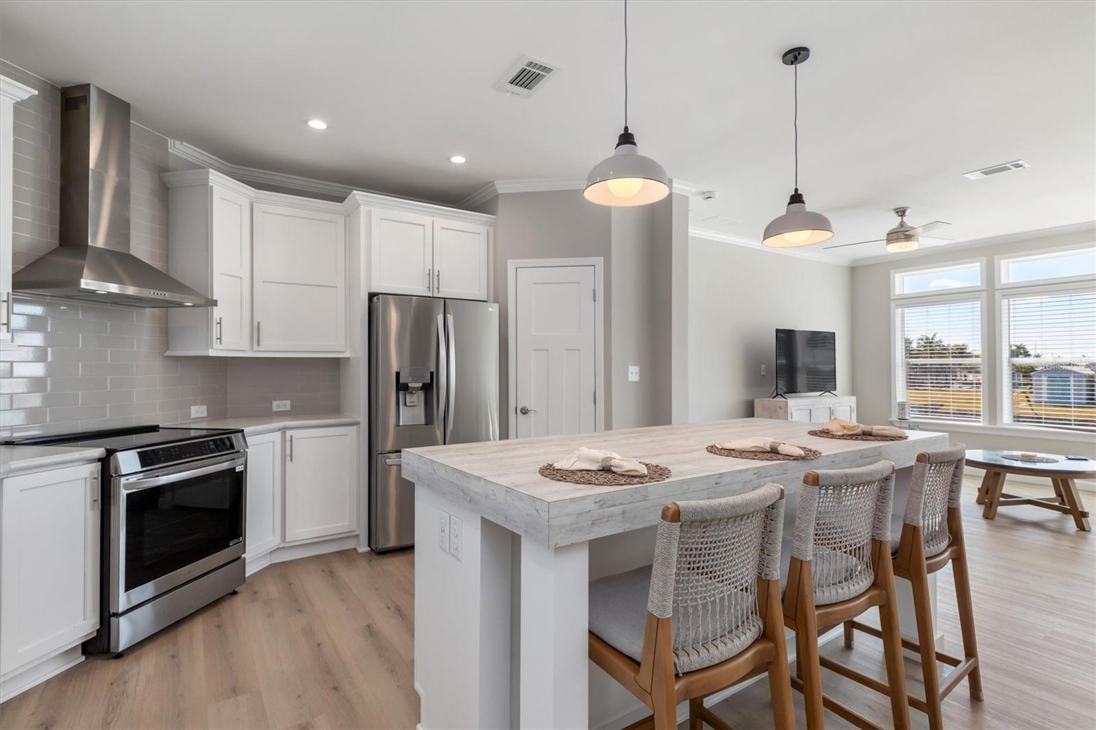 4431 PELICAN POINTE DR