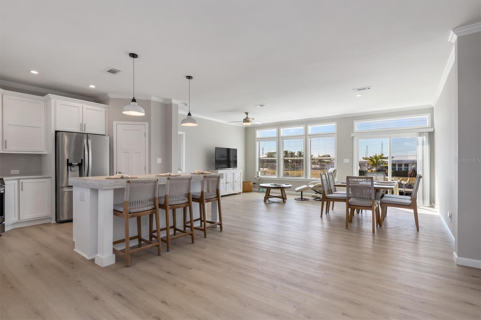 4431 PELICAN POINTE DR