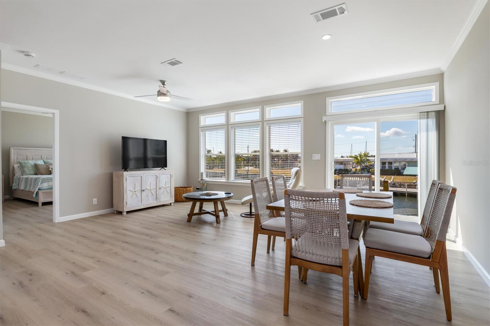 4431 PELICAN POINTE DR