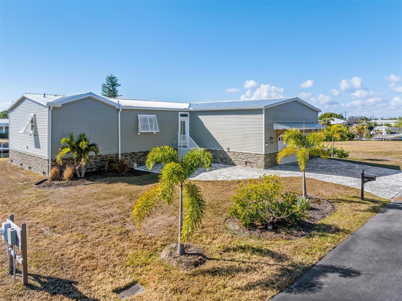 4431 PELICAN POINTE DR