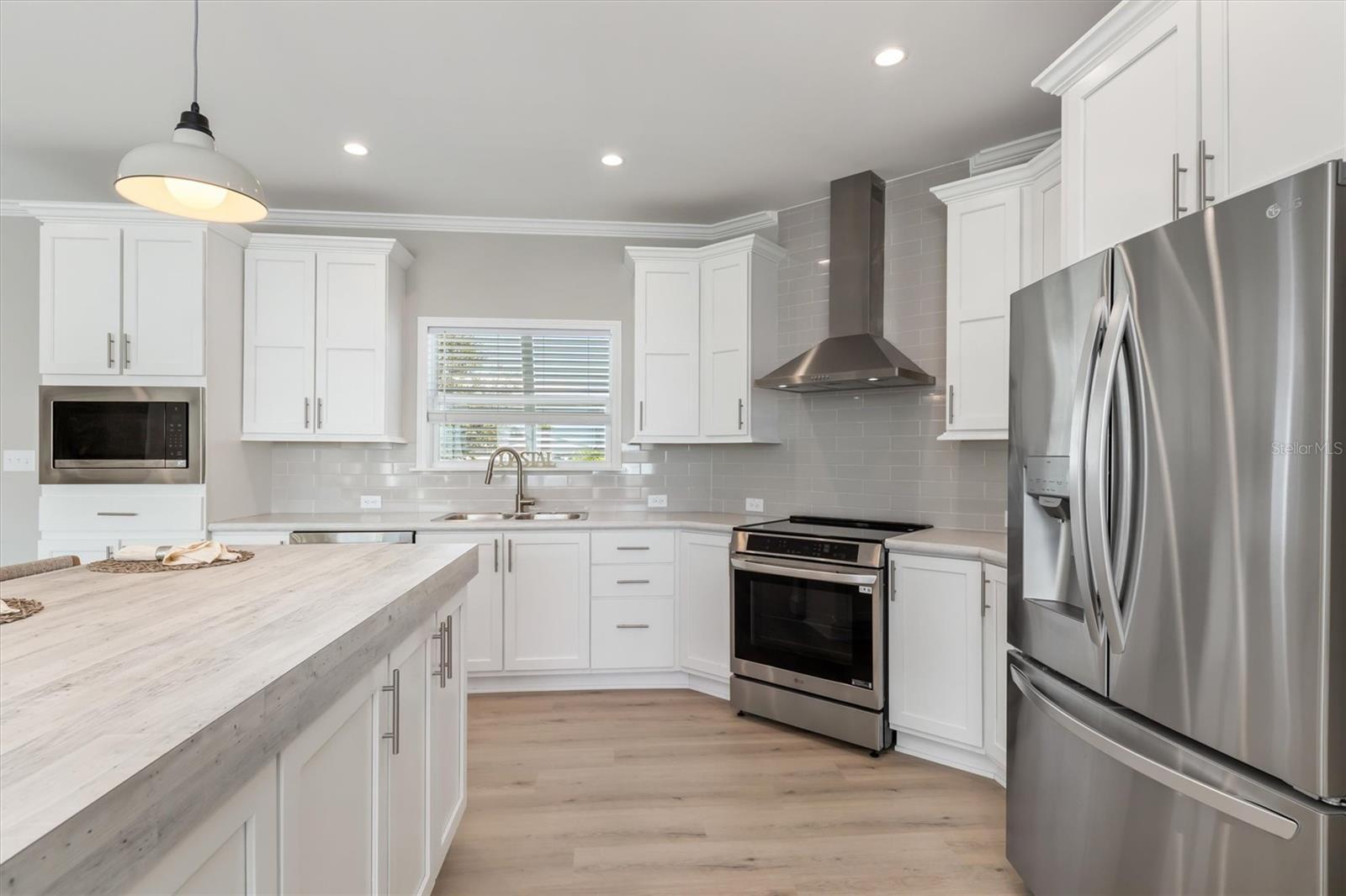 4431 PELICAN POINTE DR