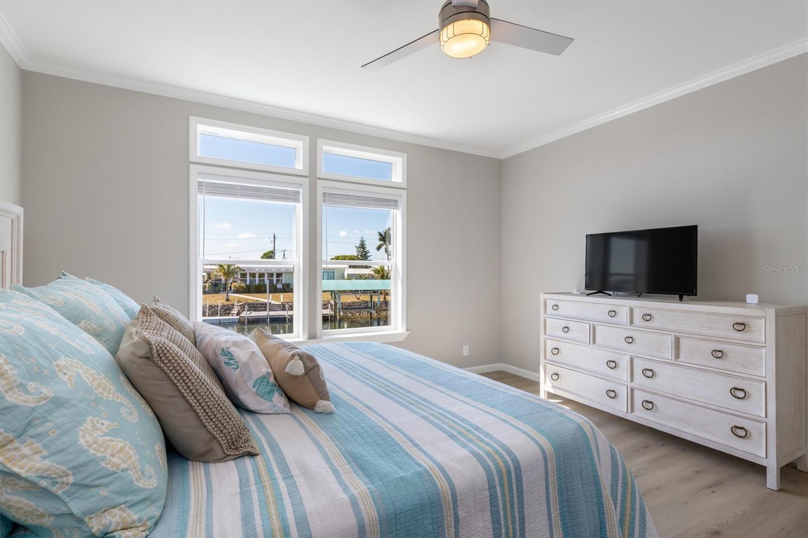 4431 PELICAN POINTE DR