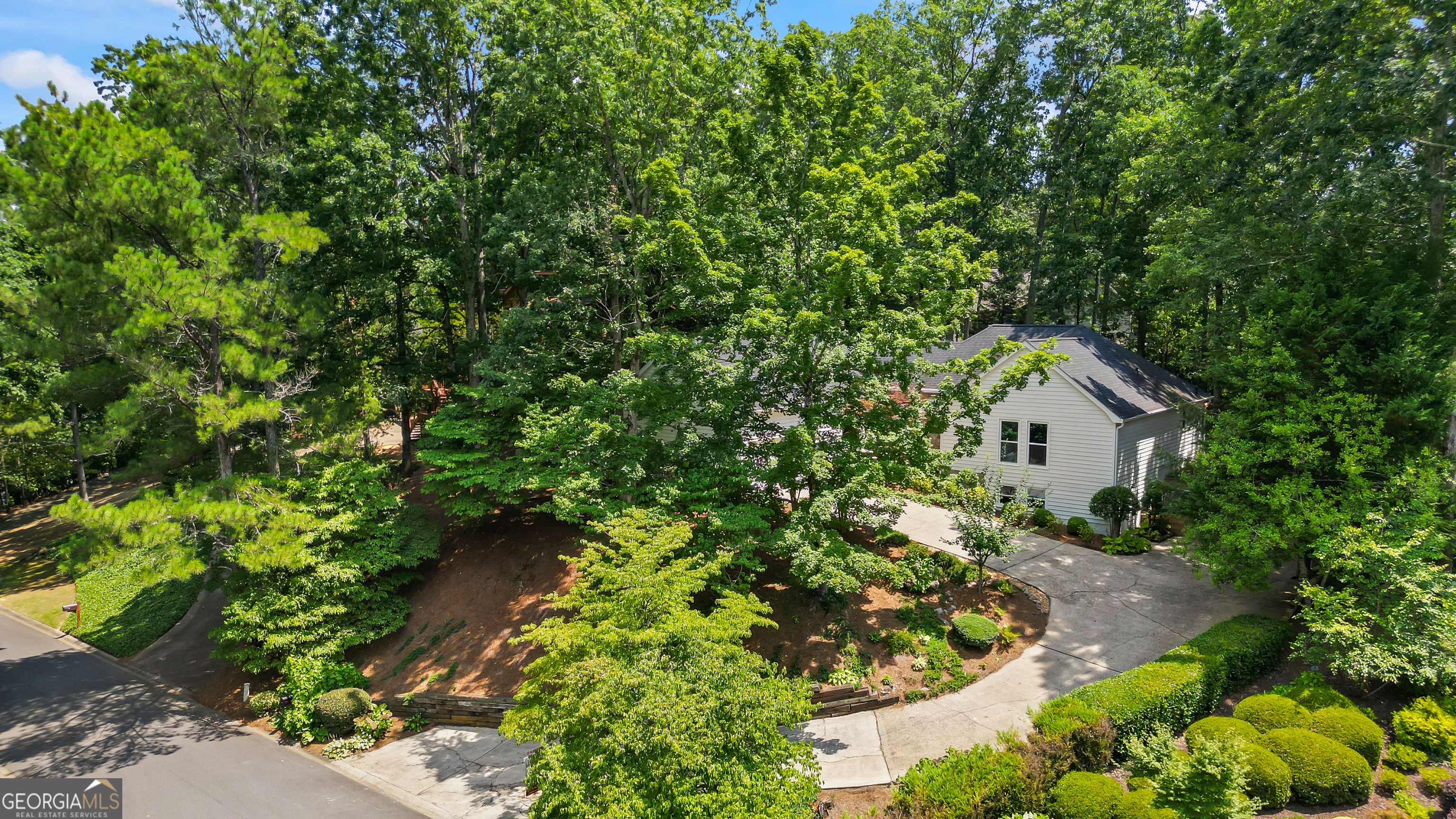 1595 Sandpoint Drive NE