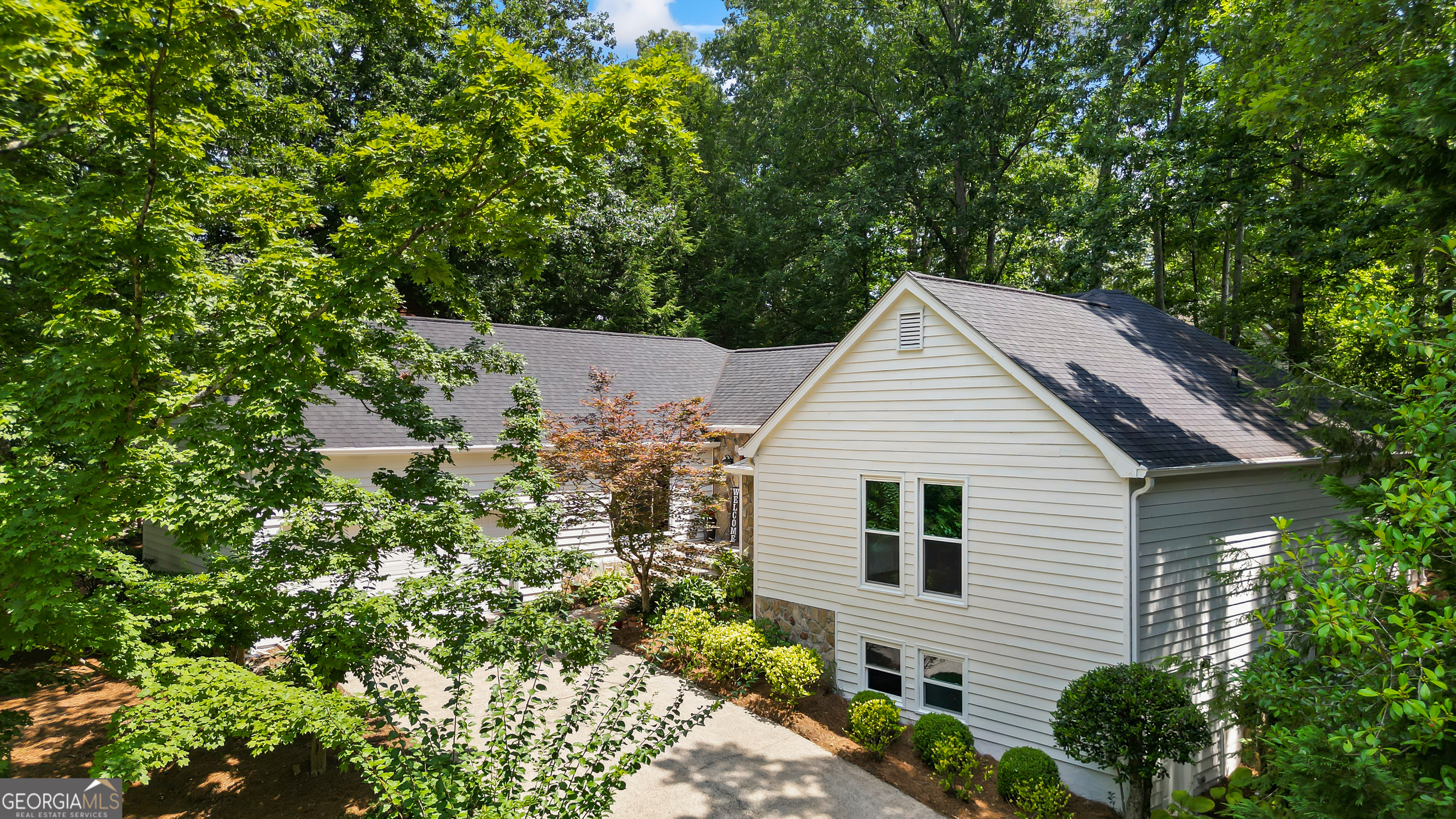 1595 Sandpoint Drive NE