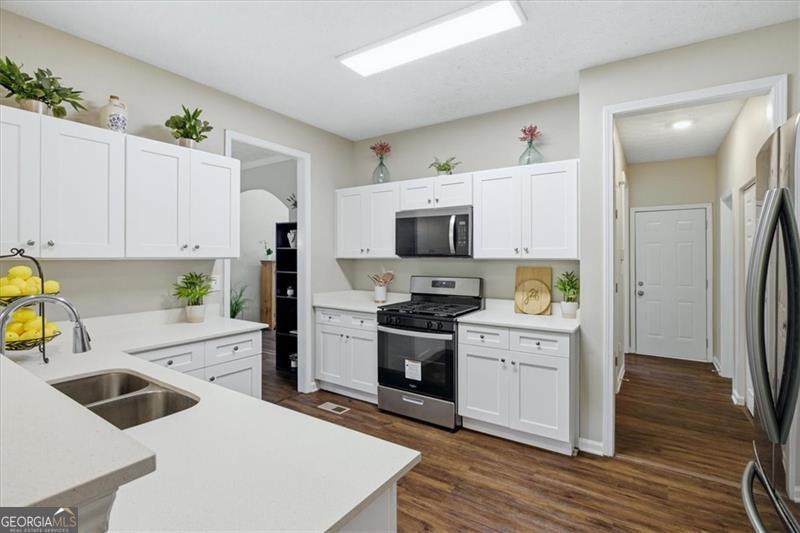 191 Ridgestone Court SW