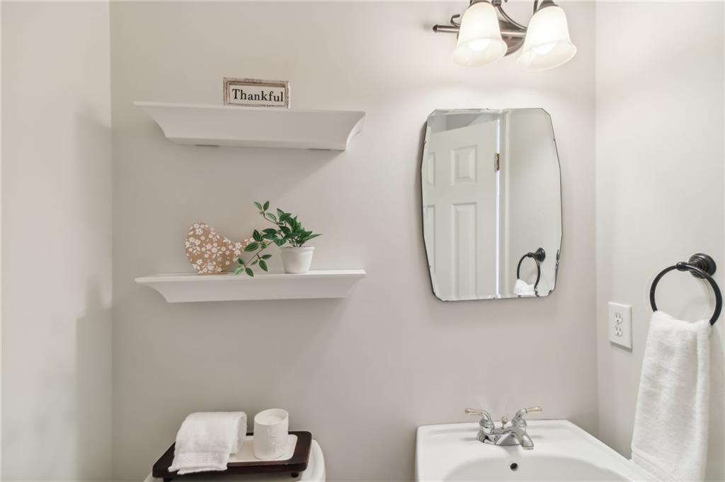 1570 Heritage Trail