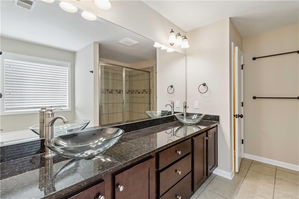 700 Ridgeway Court