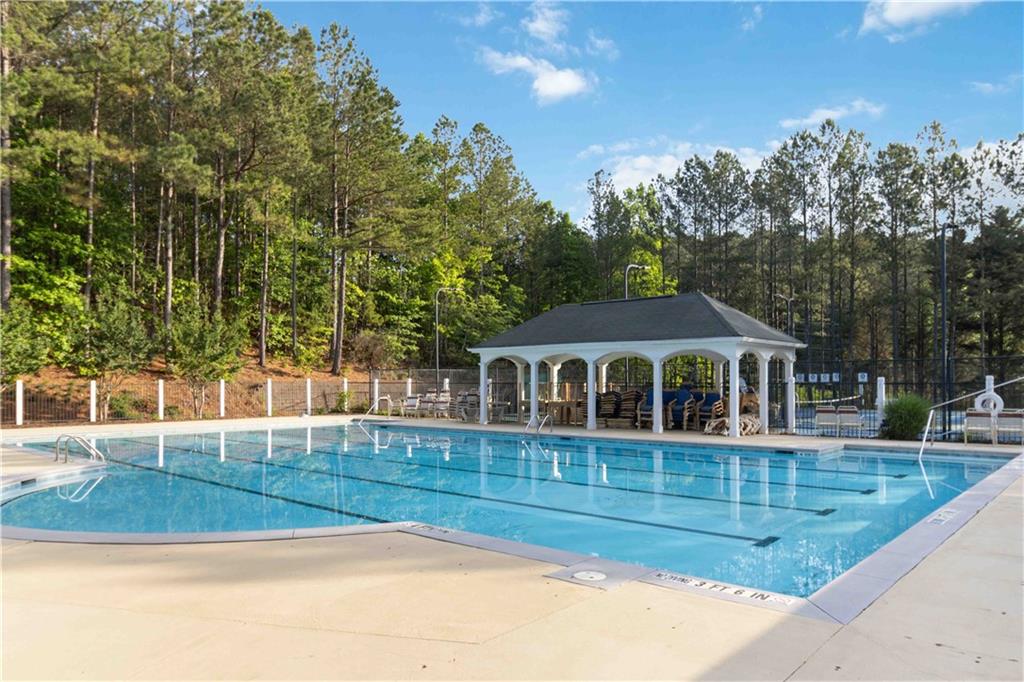 700 Ridgeway Court