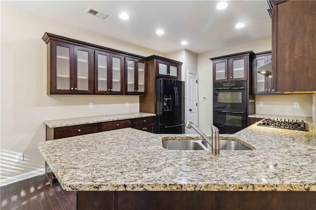 700 Ridgeway Court