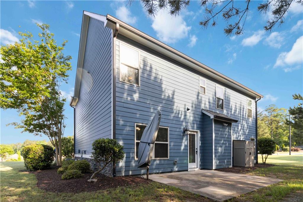700 Ridgeway Court