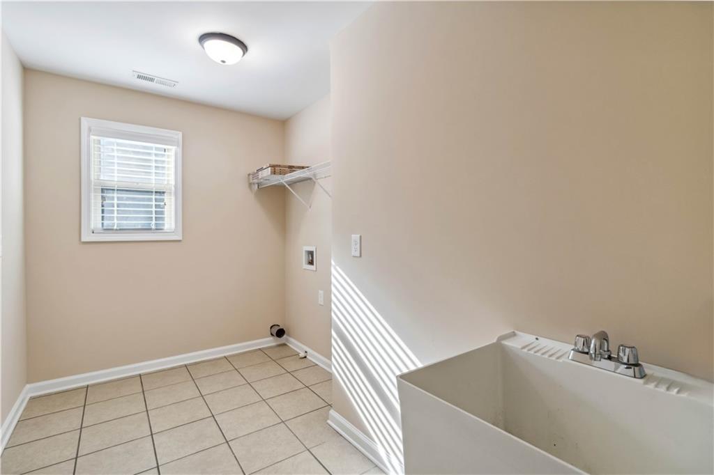 700 Ridgeway Court