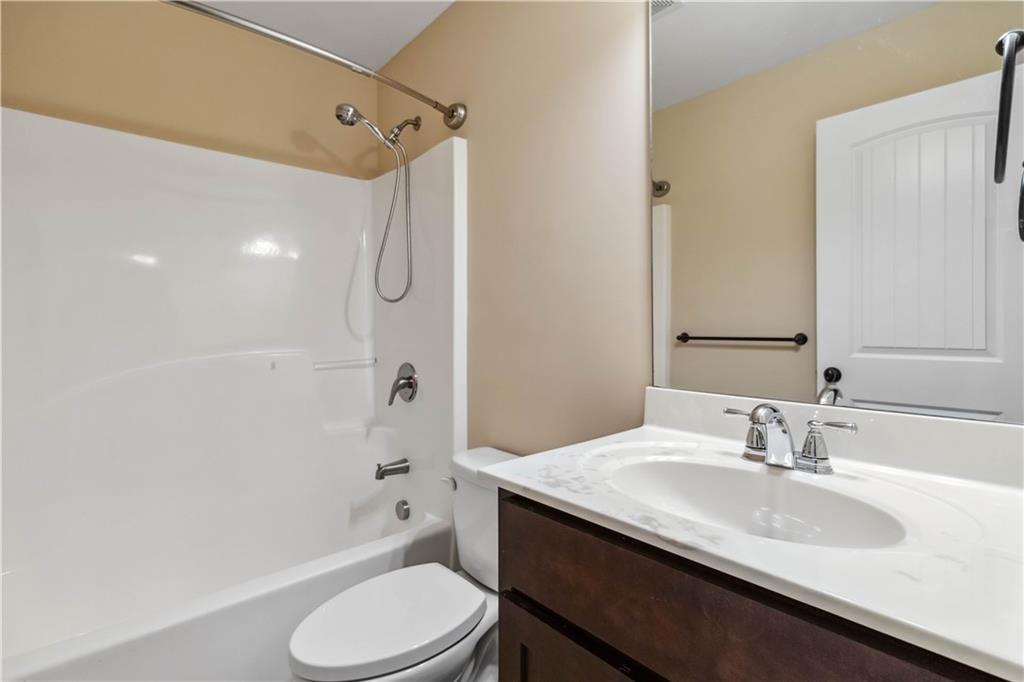 700 Ridgeway Court