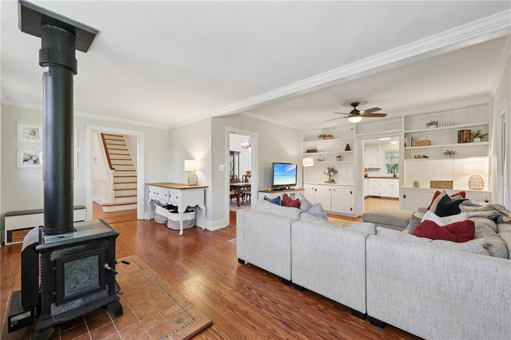 1585 Blackwell Road
