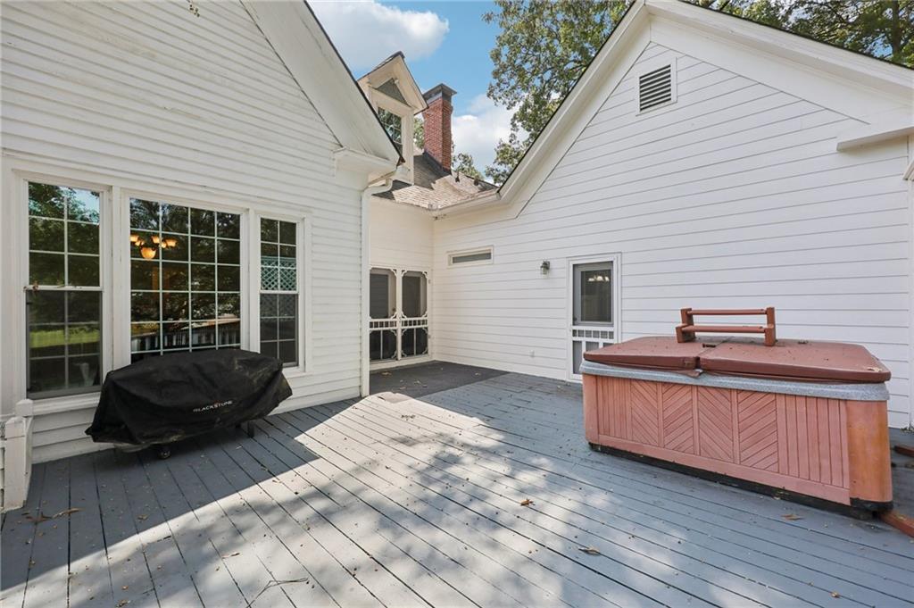 1585 Blackwell Road