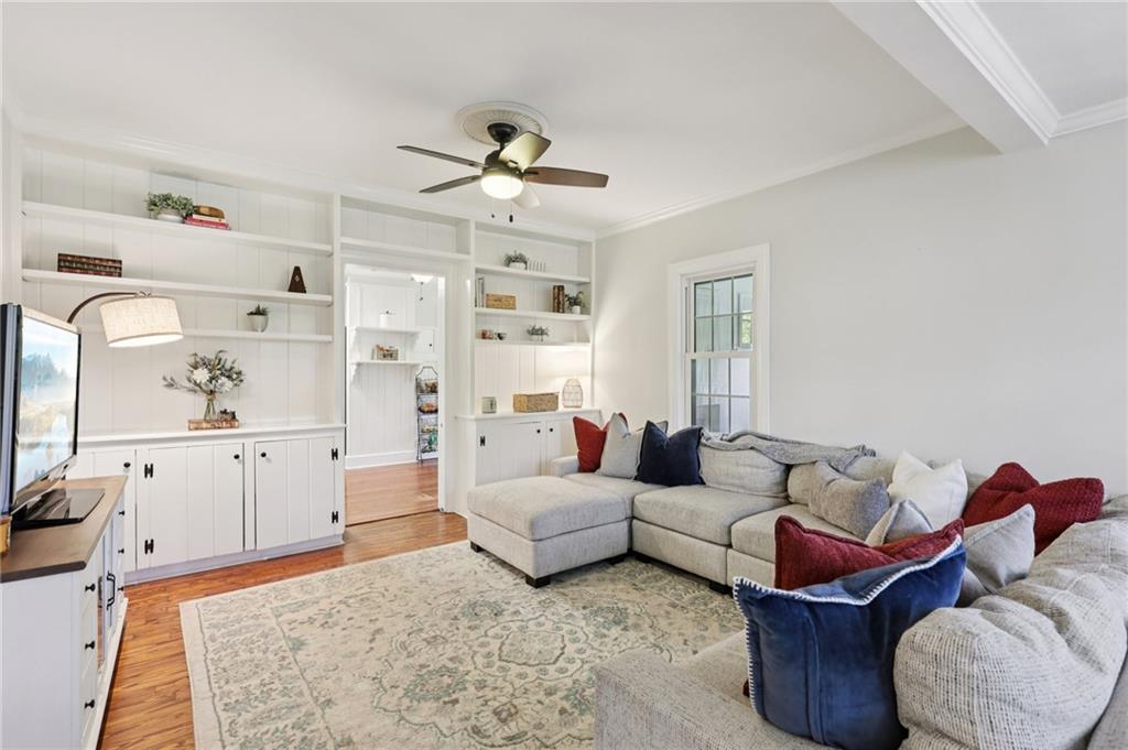 1585 Blackwell Road