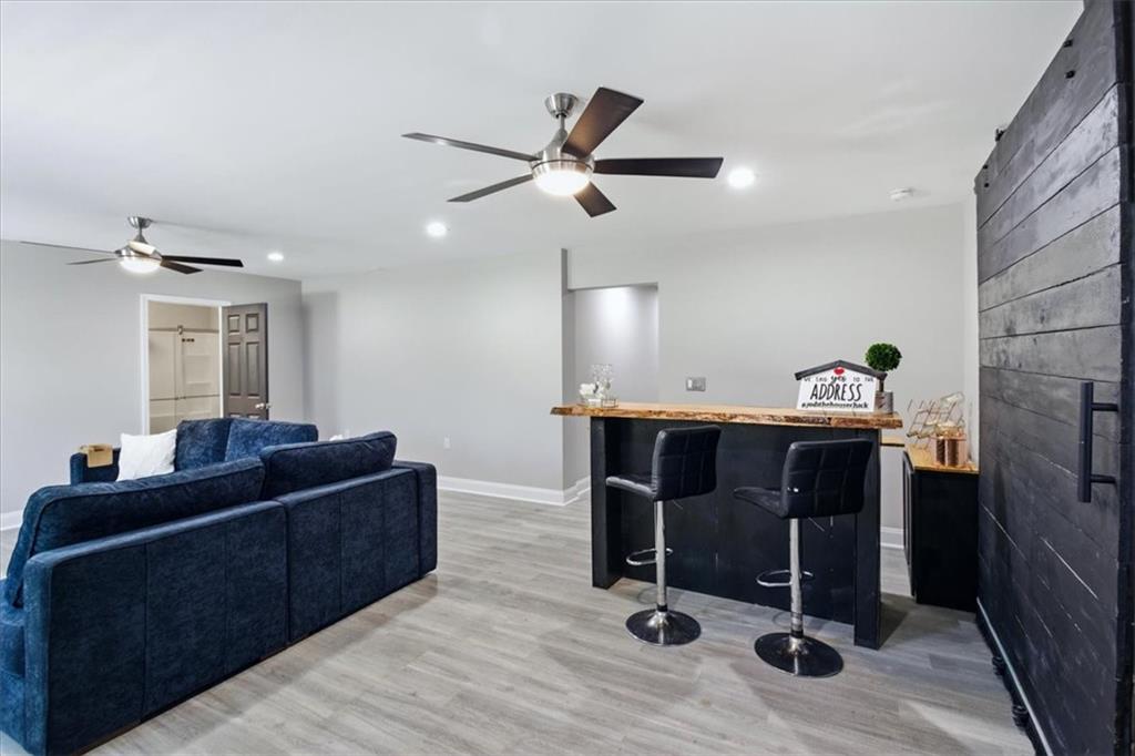 4042 Broadmoor Court SW