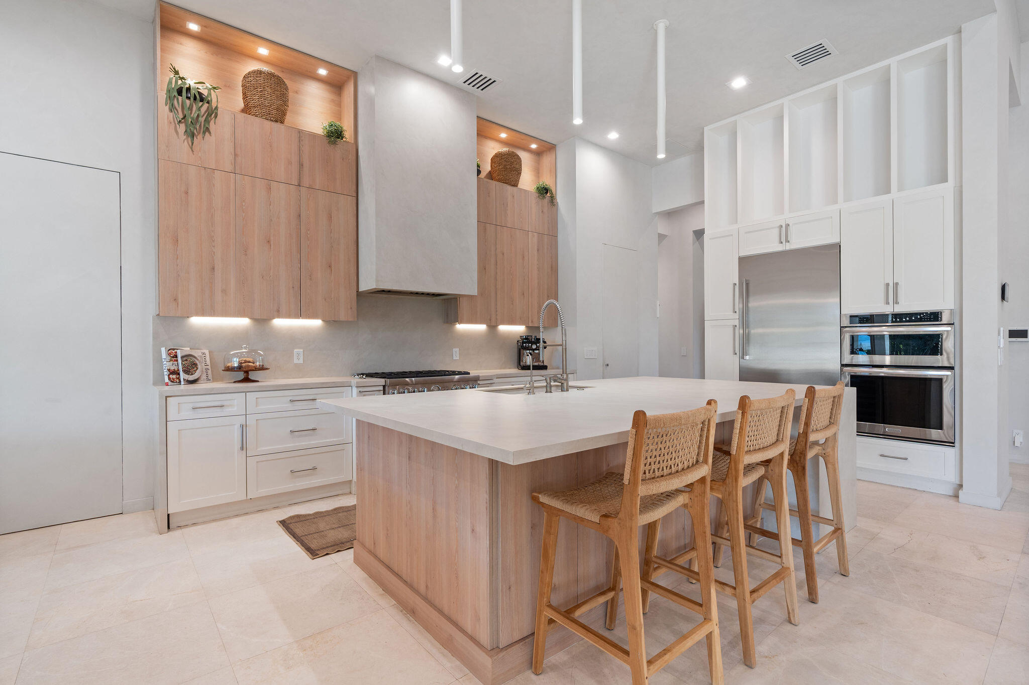 14600 Sunset Lane