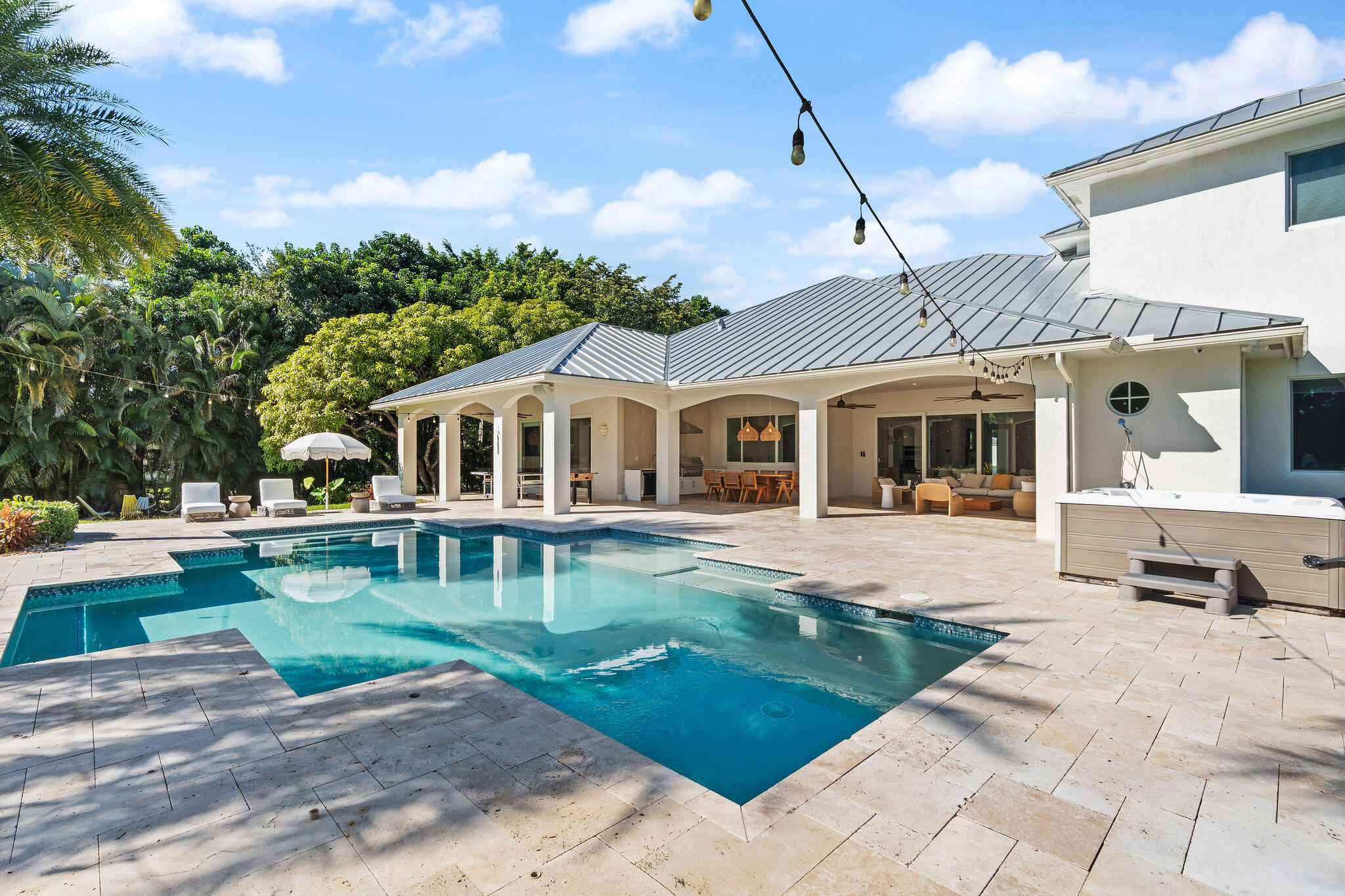 14600 Sunset Lane