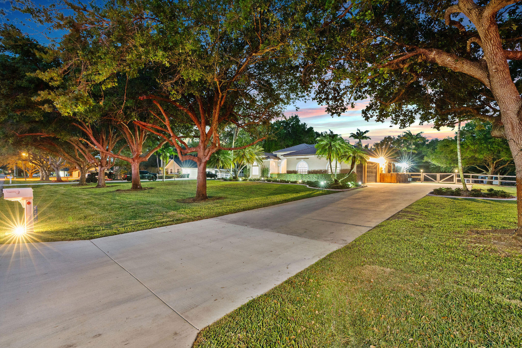 5230 SW 195th Terrace Terrace