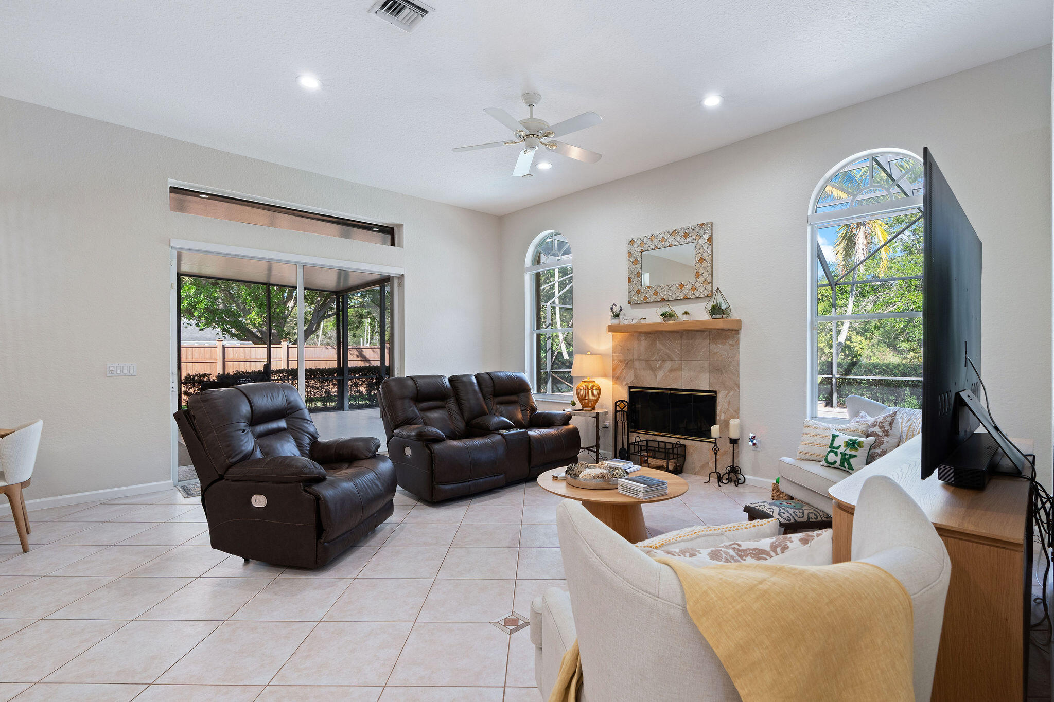 5230 SW 195th Terrace Terrace