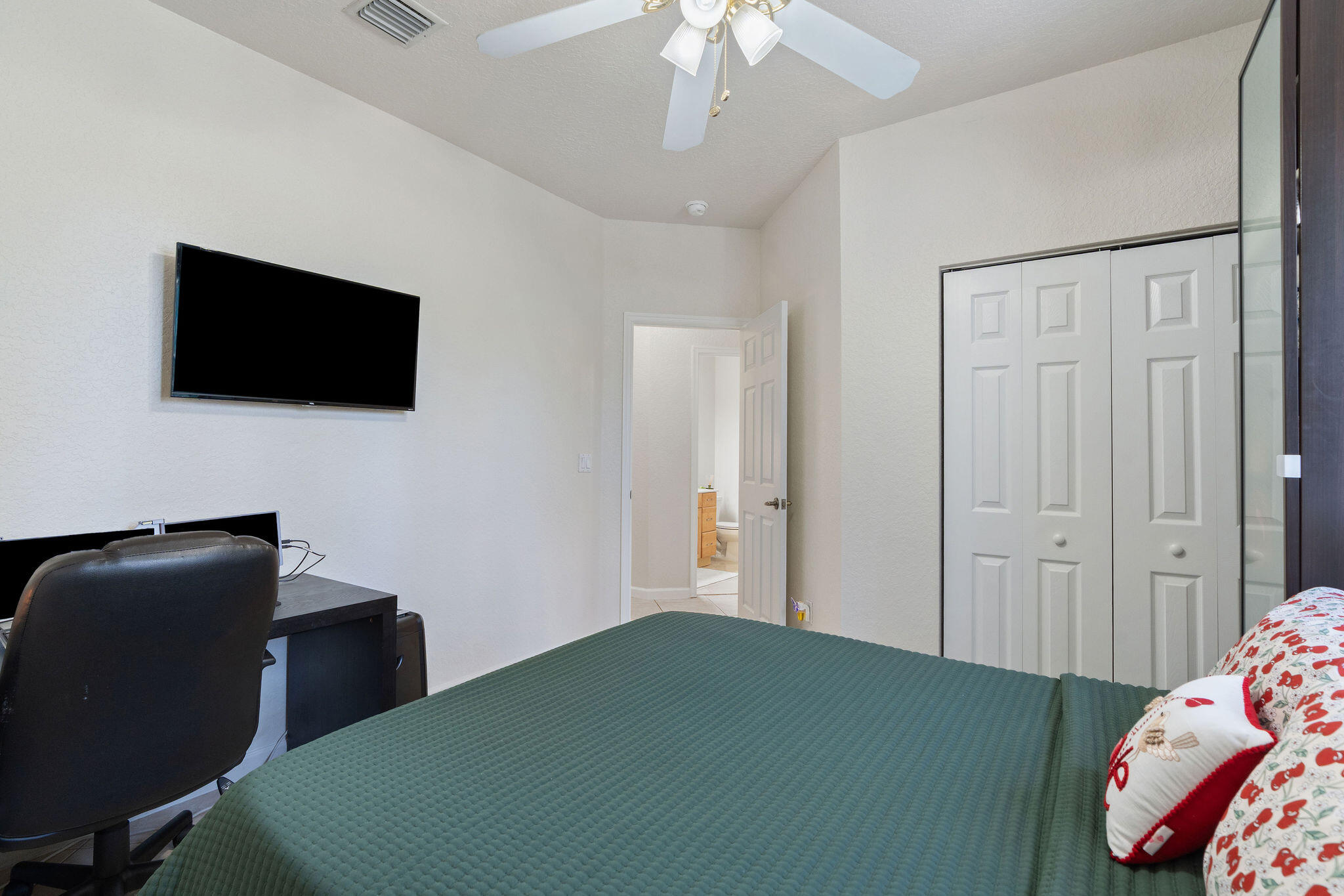 5230 SW 195th Terrace Terrace