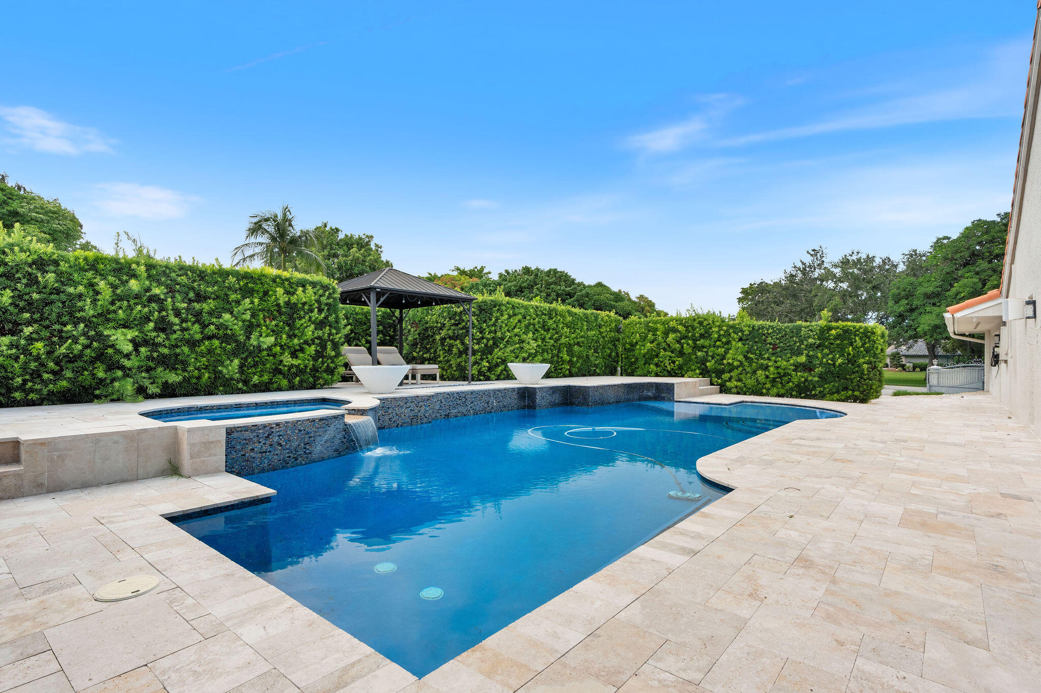 5101 W Saxon Circle
