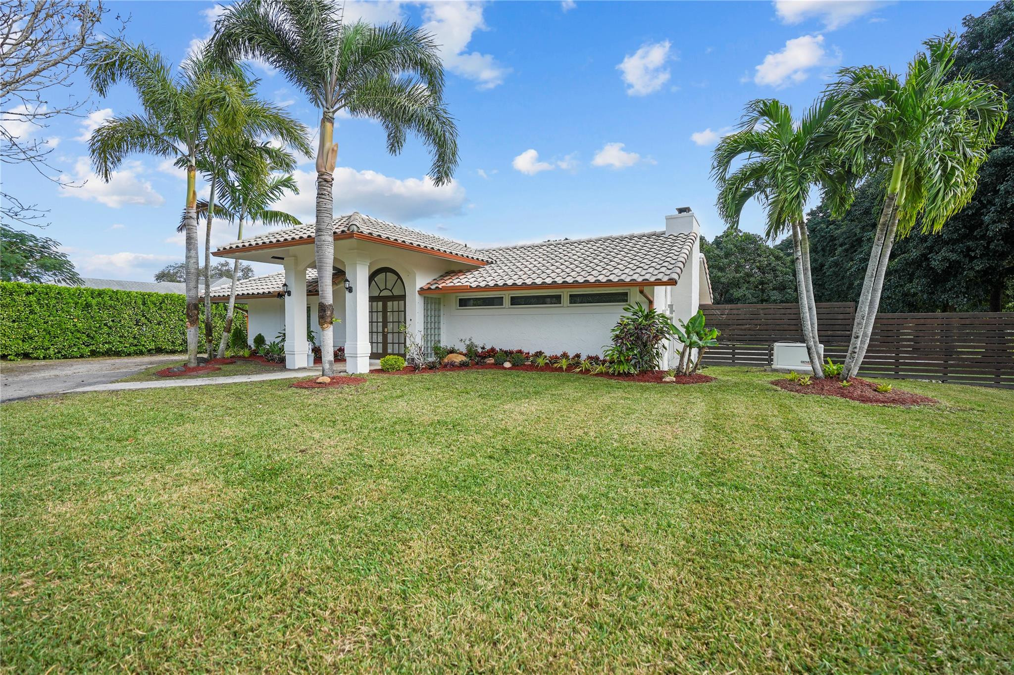 5520 SW 196th Lane