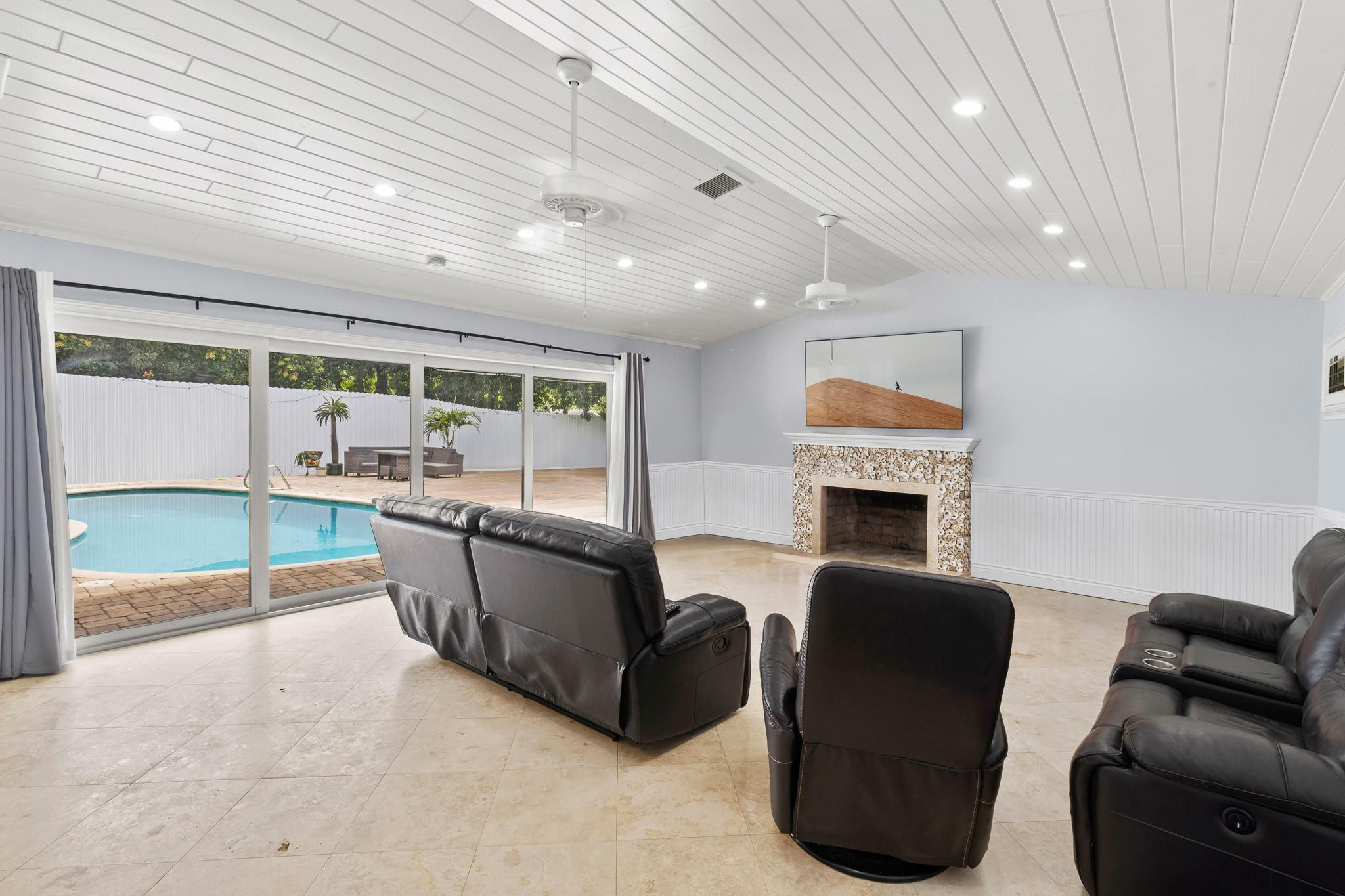 5520 SW 196th Lane