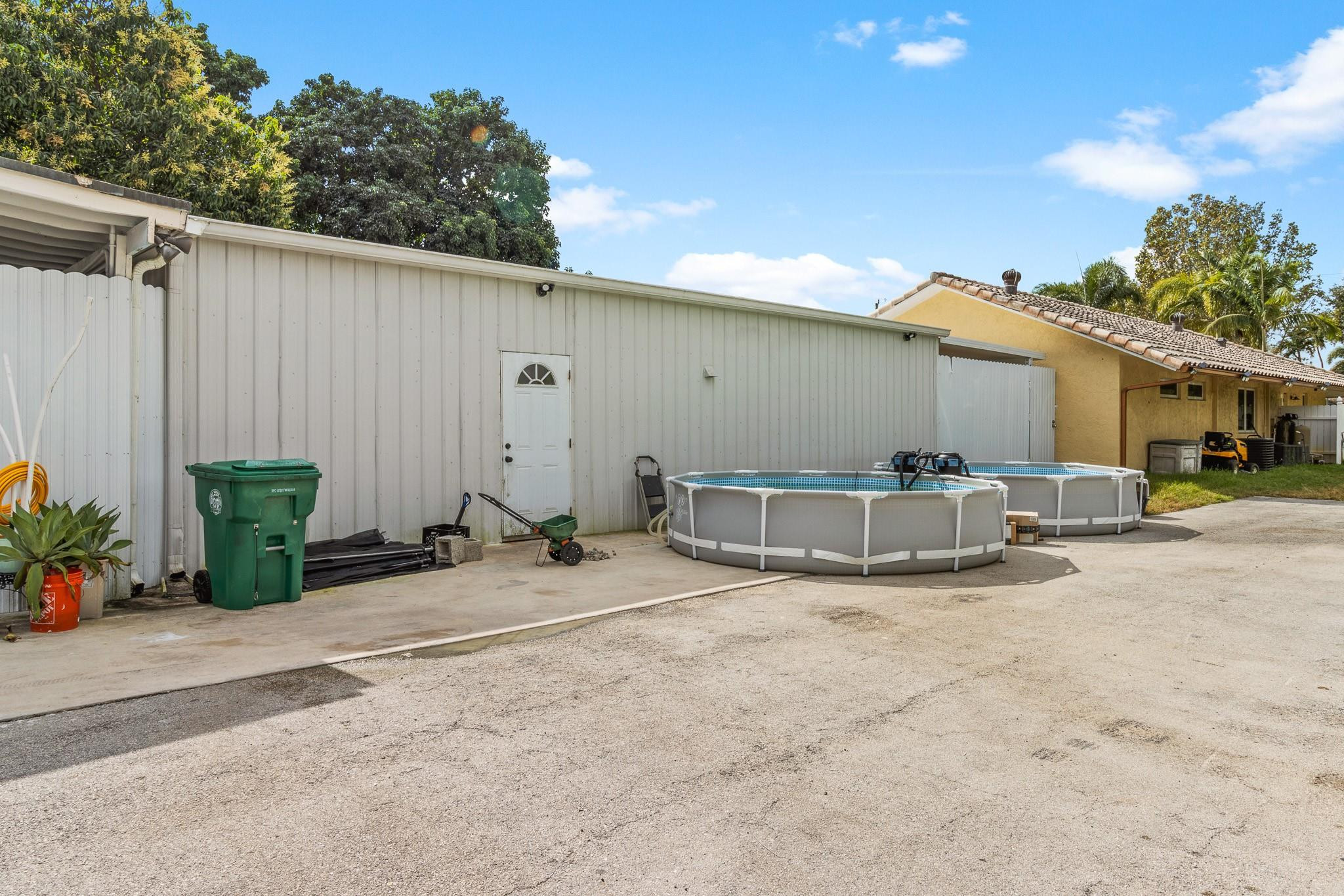 5520 SW 196th Lane