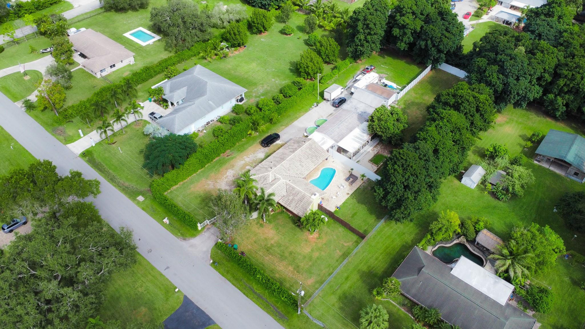 5520 SW 196th Lane