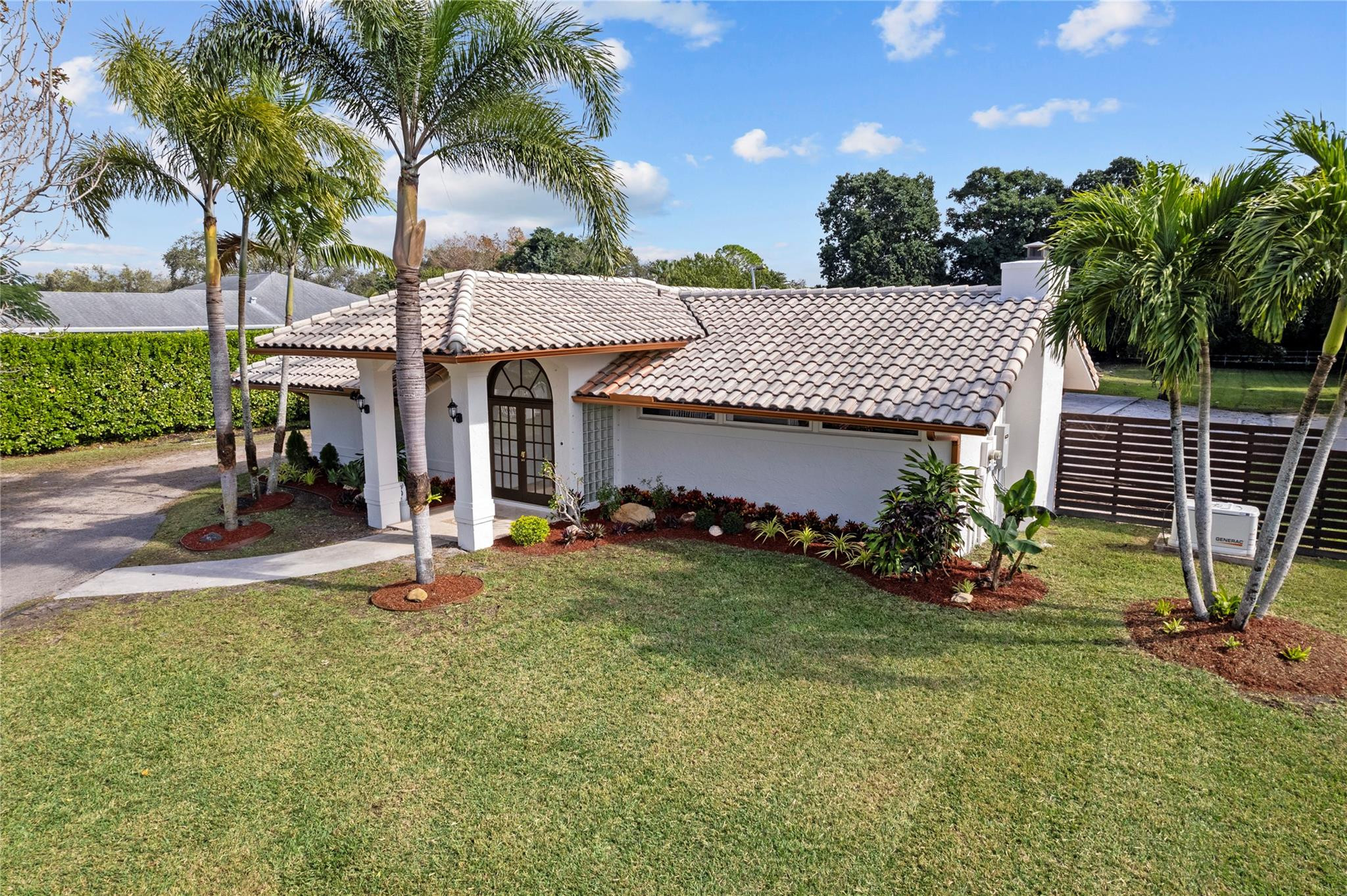 5520 SW 196th Lane
