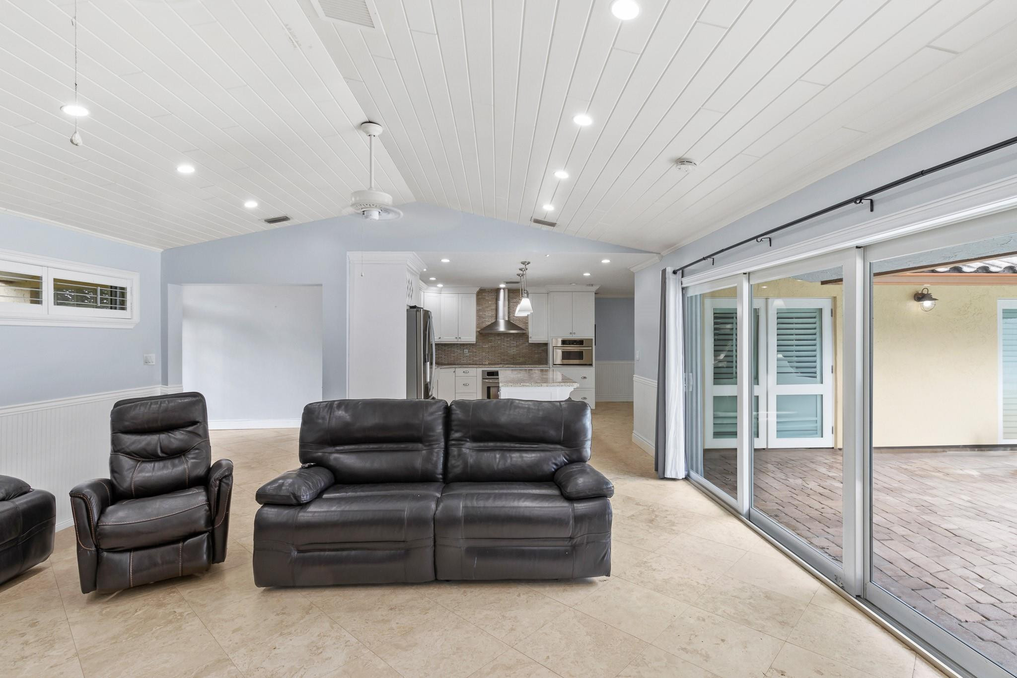 5520 SW 196th Lane