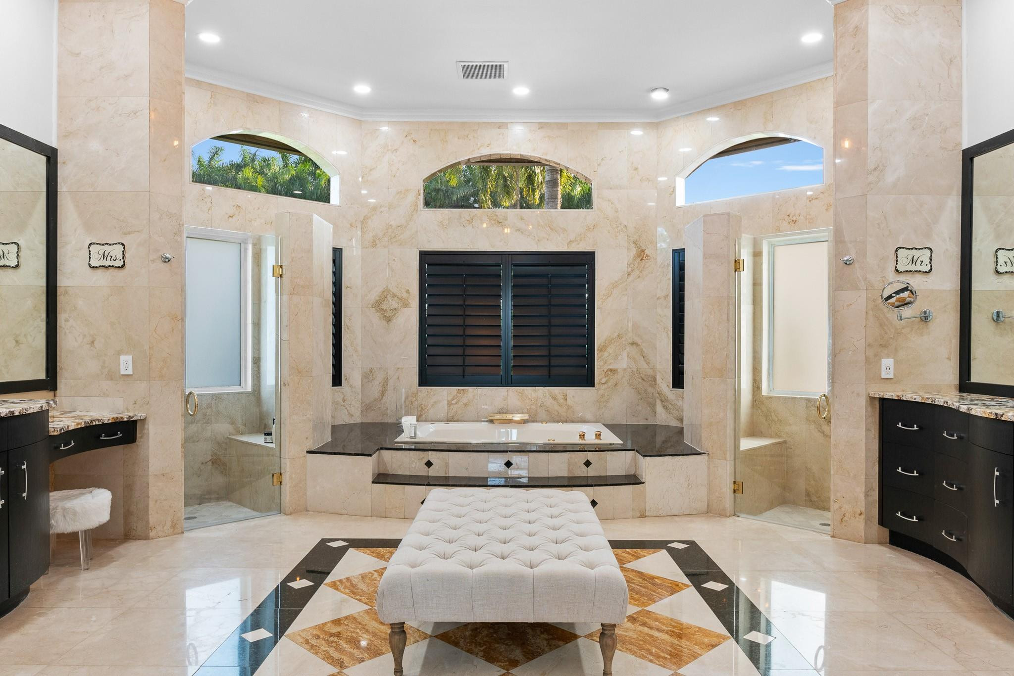 7401 Peppertree