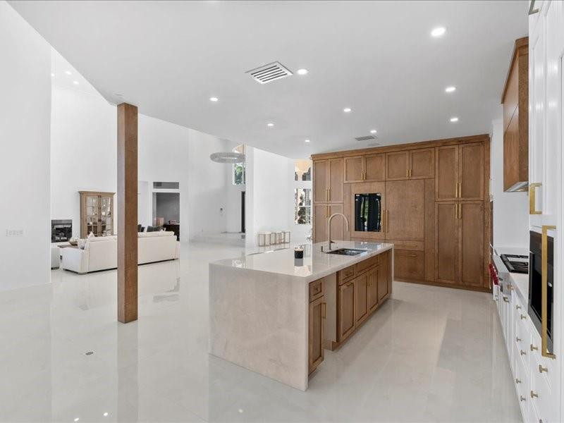 7401 Peppertree