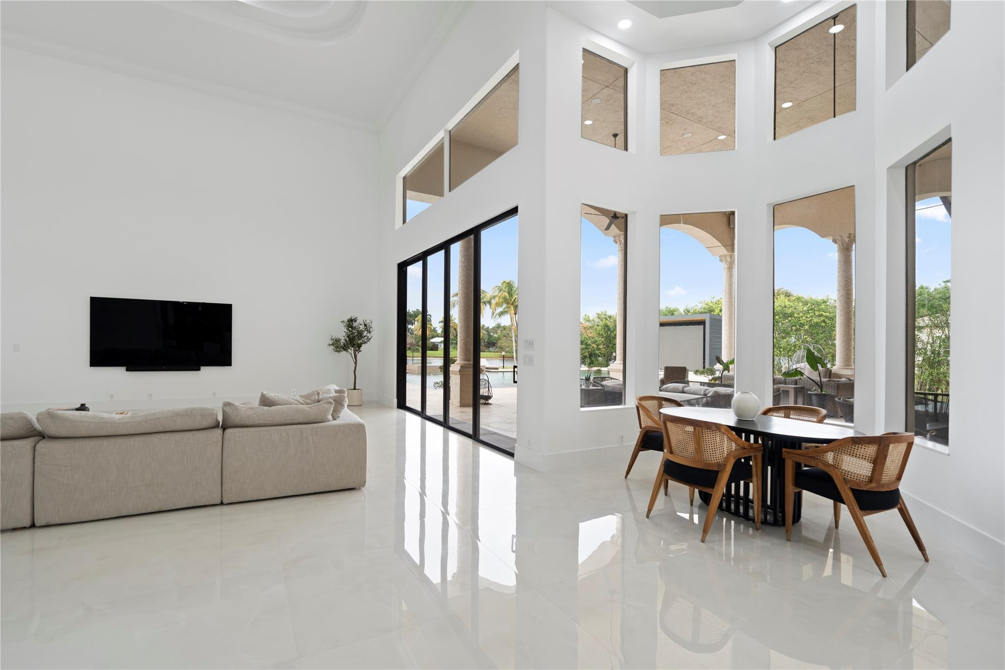 7401 Peppertree