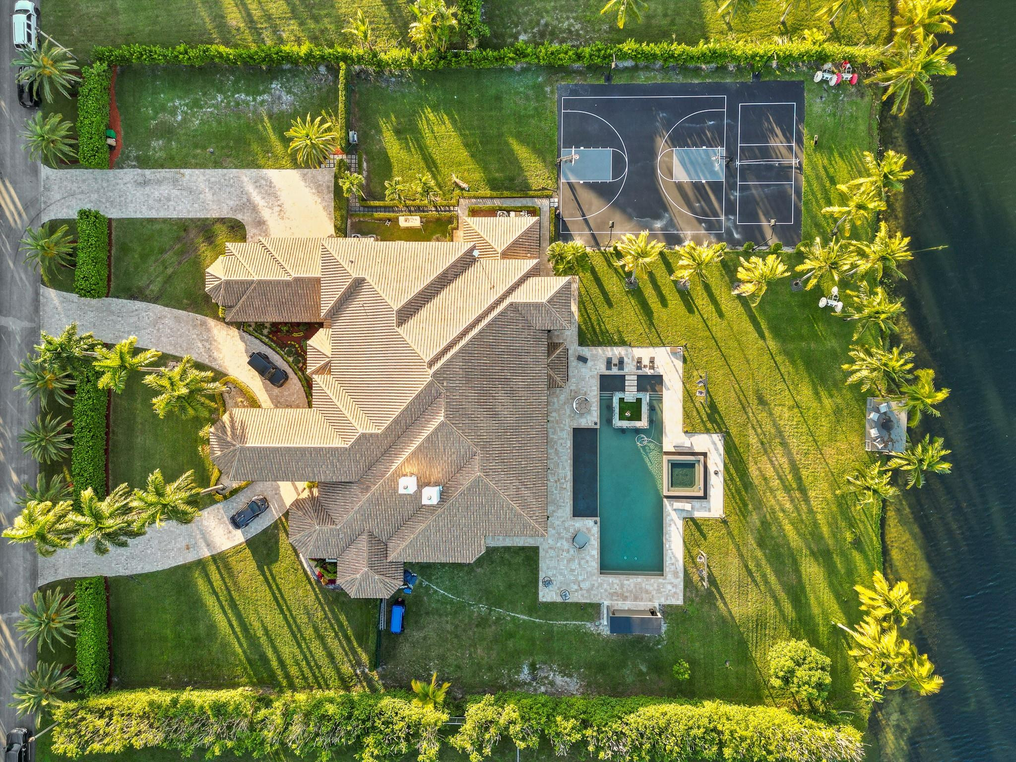 7401 Peppertree