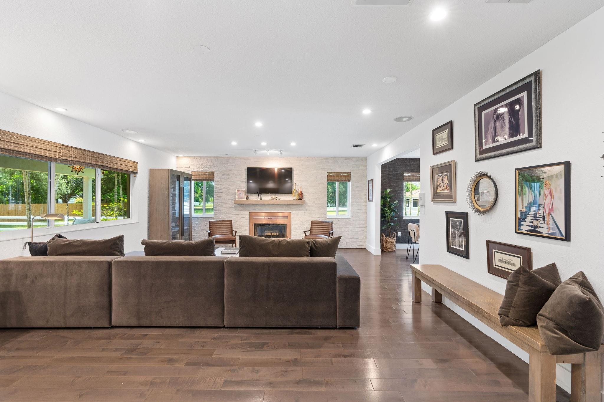 13800 SW 50th Manor