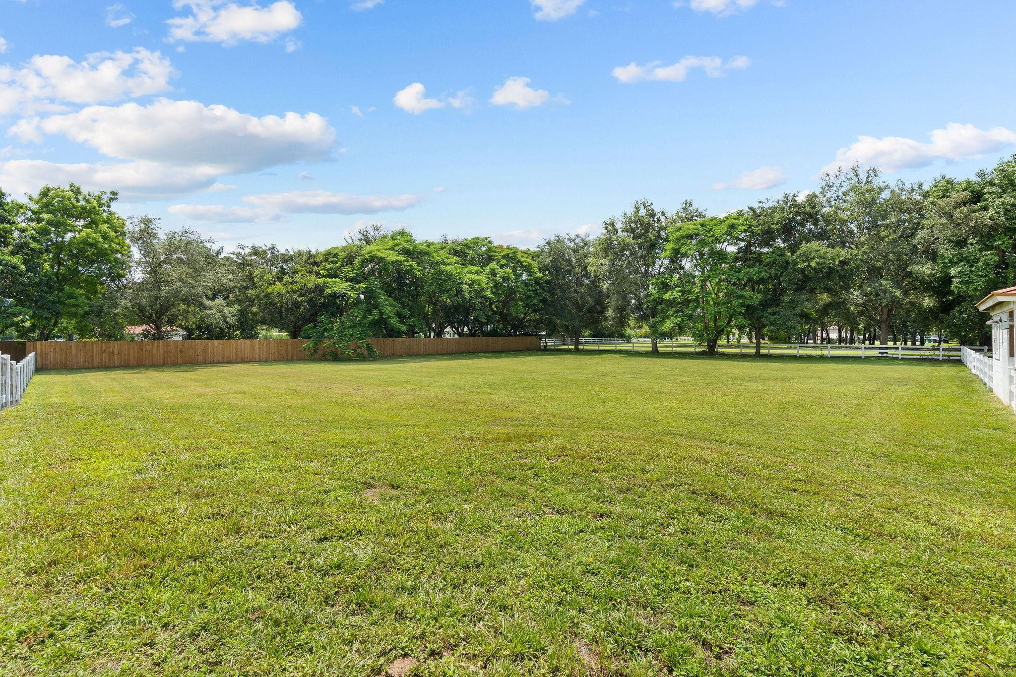 13800 SW 50th Manor