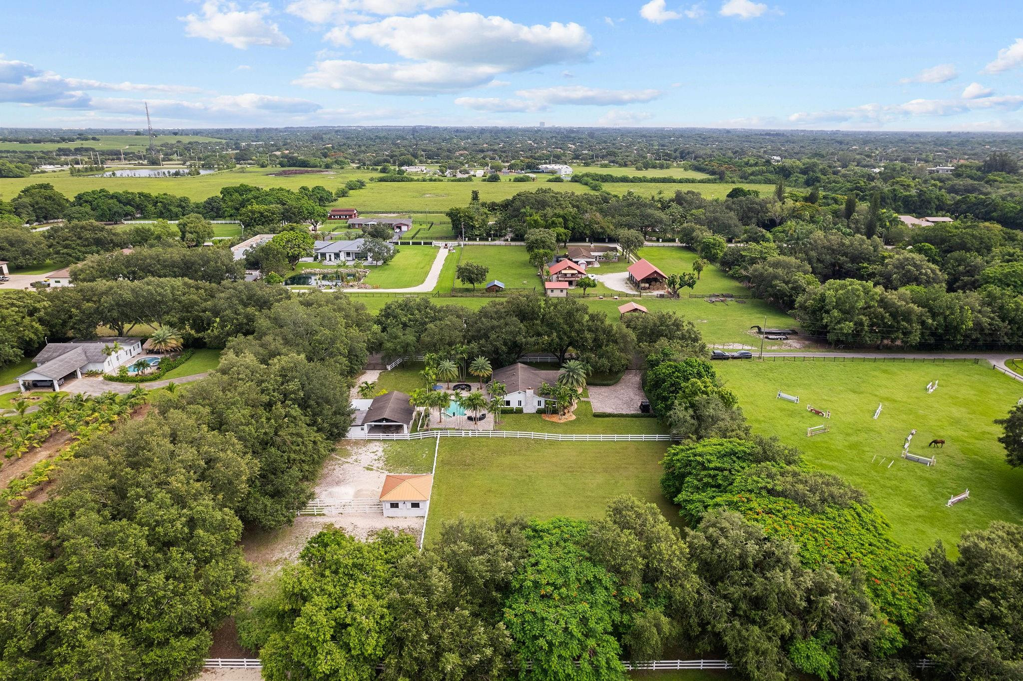 13800 SW 50th Manor