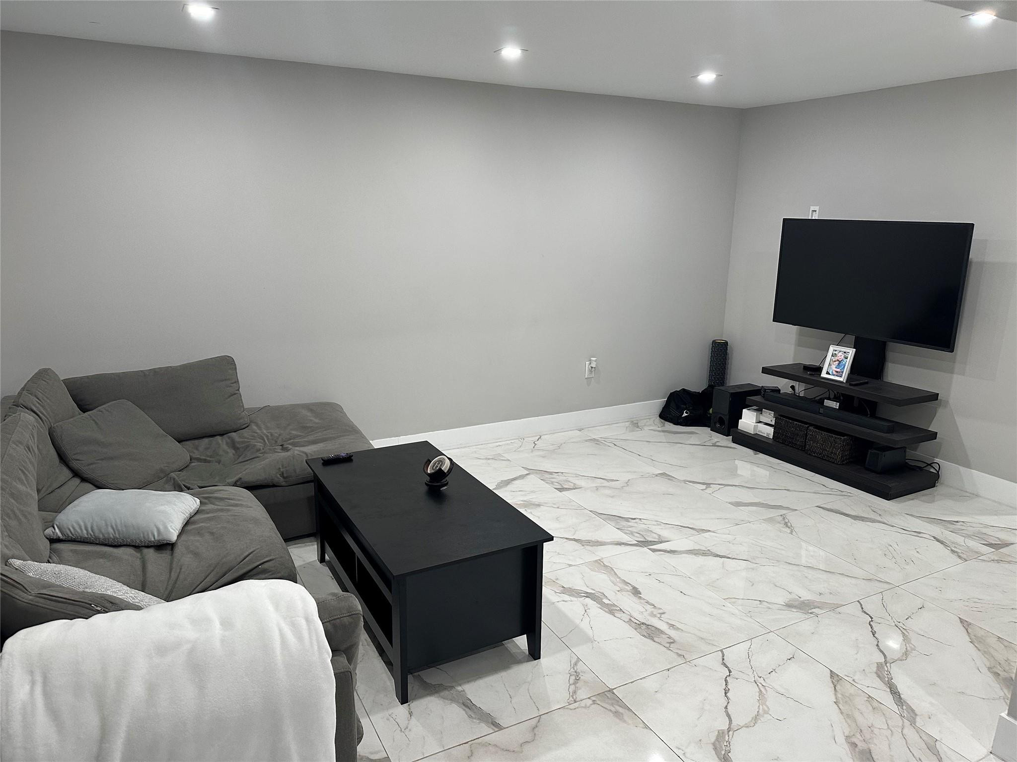 15011 Coconut Court