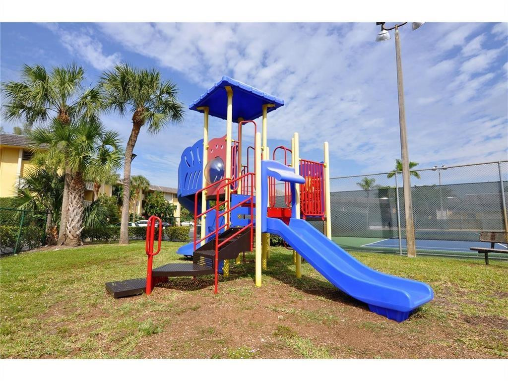 7440 Miami Lakes Drive Unit: F206