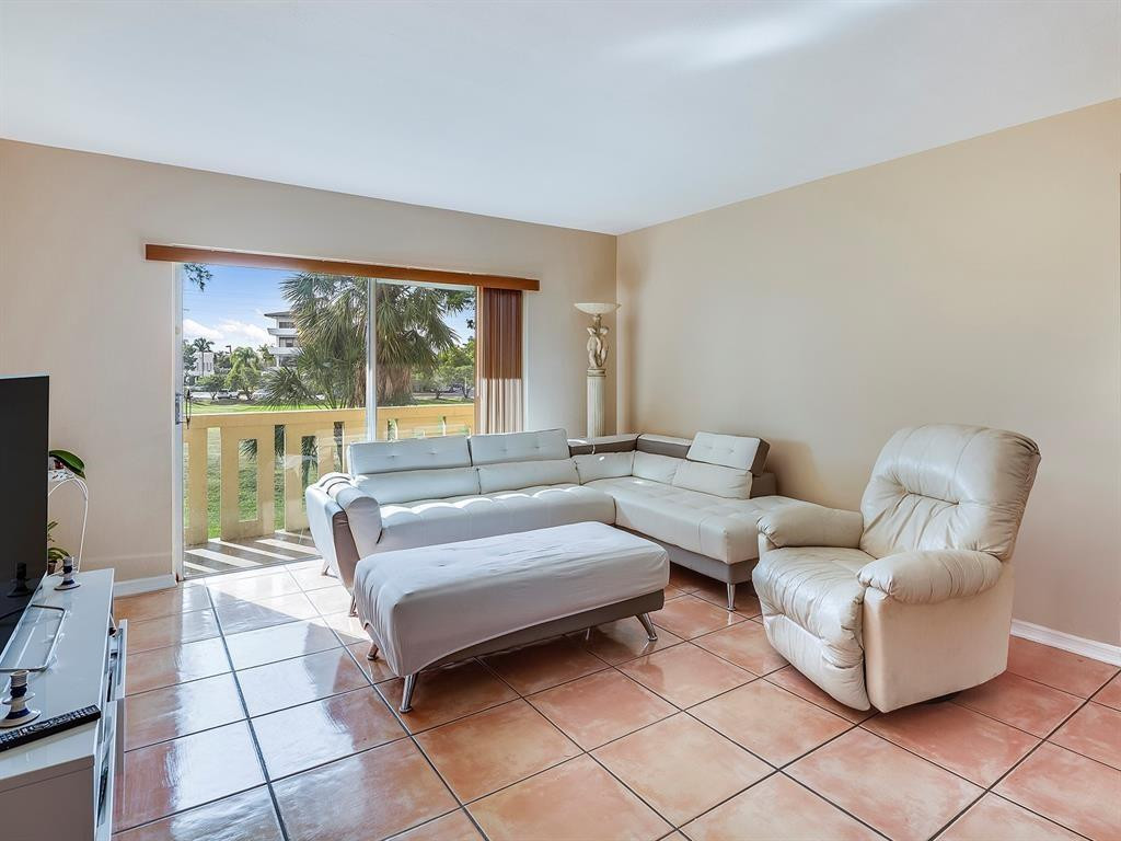 7440 Miami Lakes Drive Unit: F206