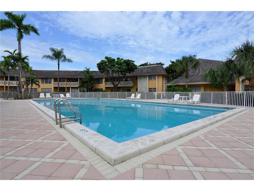 7440 Miami Lakes Drive Unit: F206