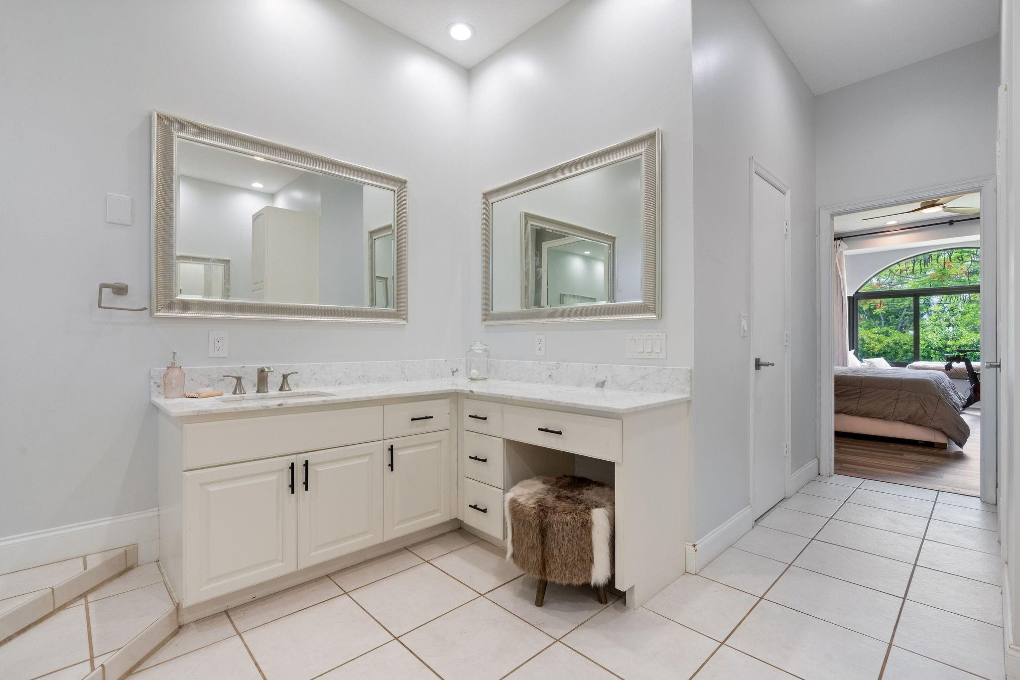 5350 SW 198th Terrace