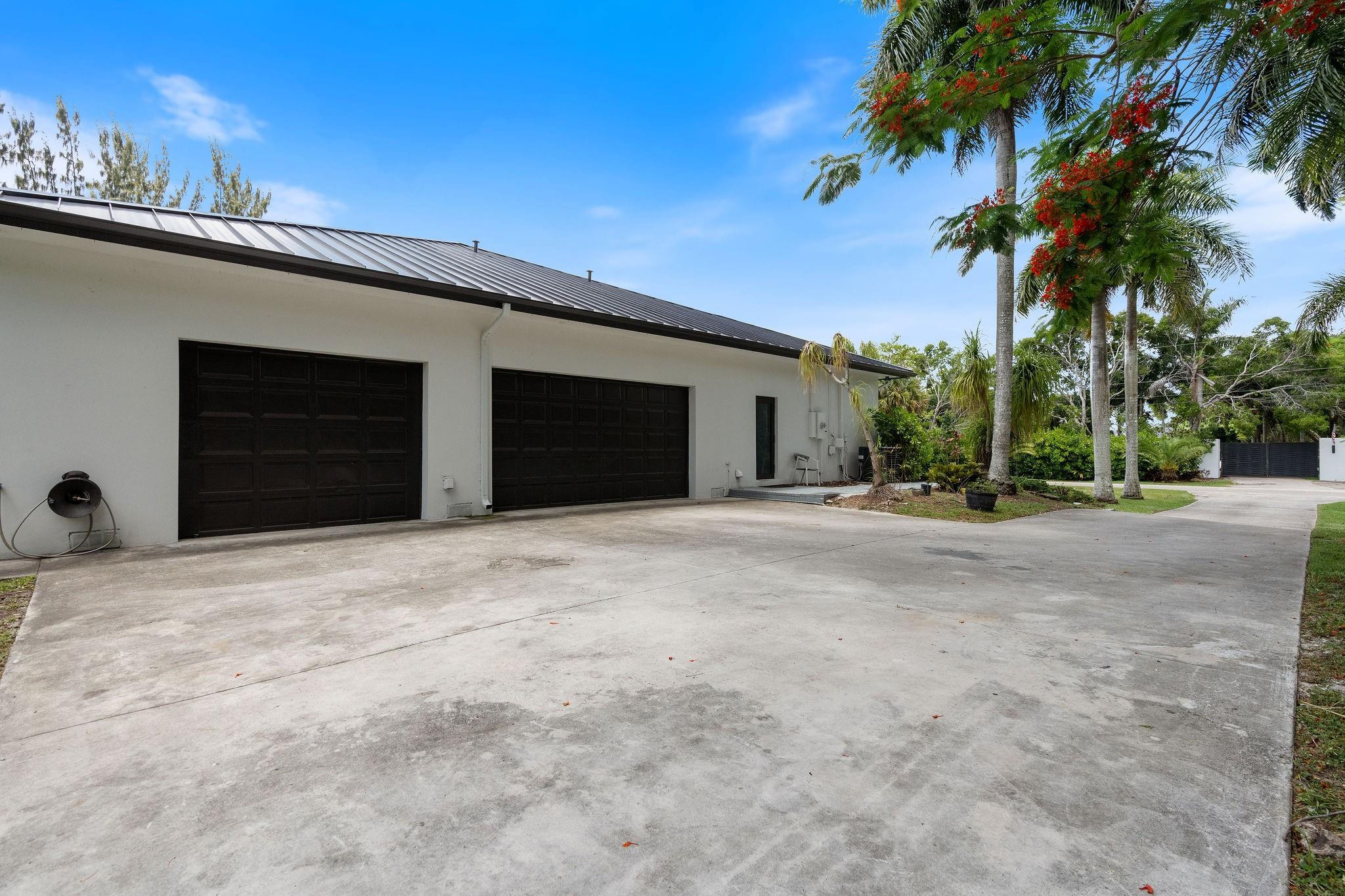 5350 SW 198th Terrace
