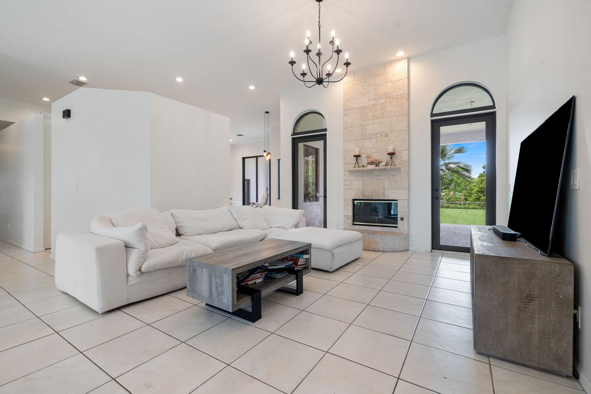 5350 SW 198th Terrace