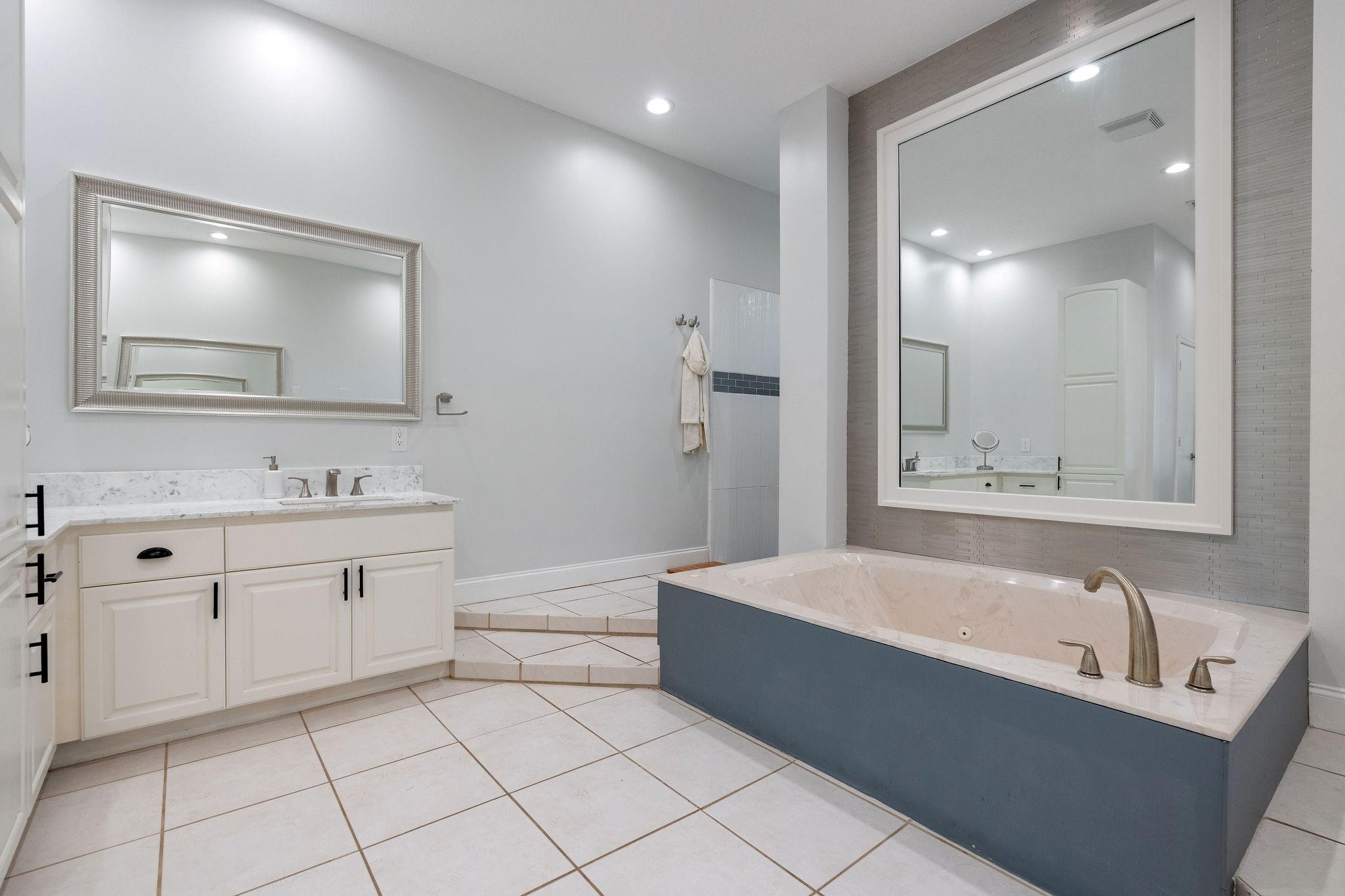 5350 SW 198th Terrace