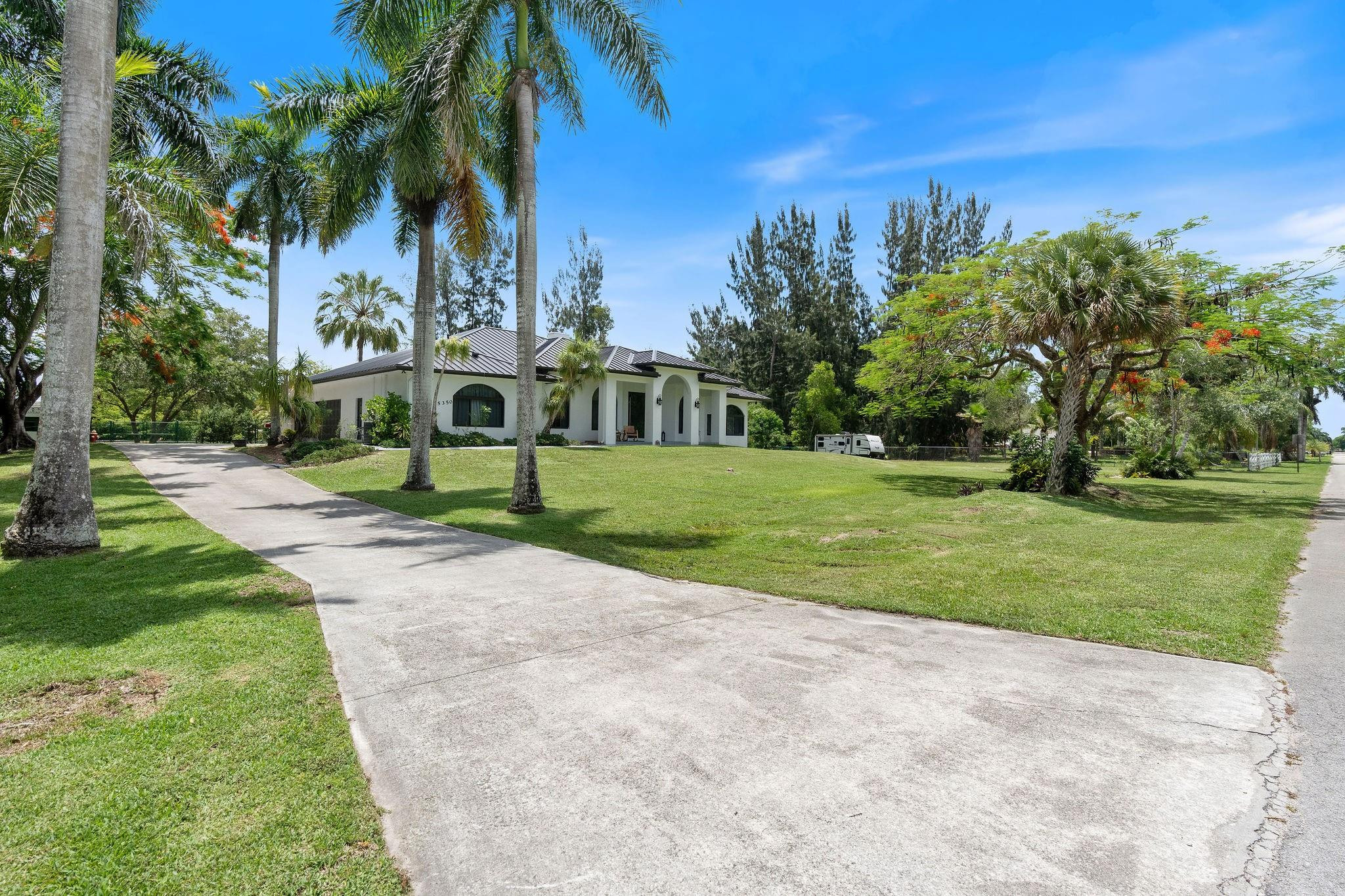 5350 SW 198th Terrace