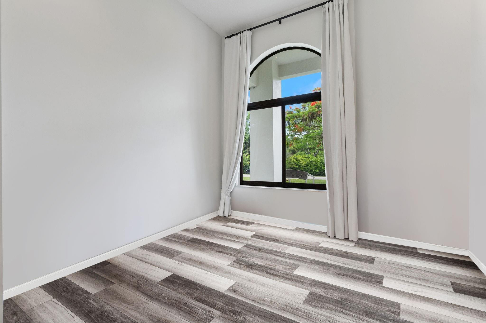 5350 SW 198th Terrace